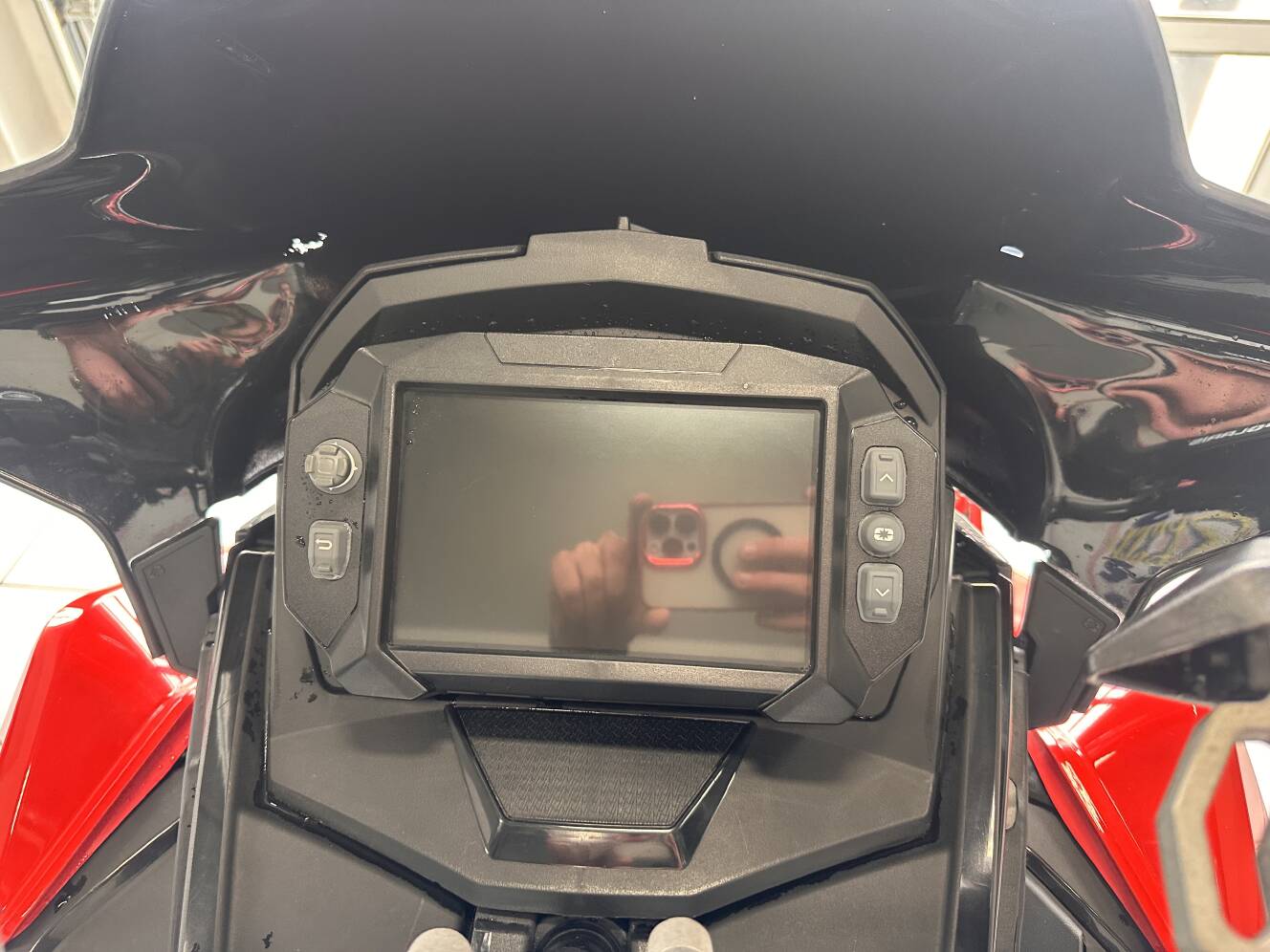 A photo of this 2021 Polaris 650 Indy VR1 129 SC