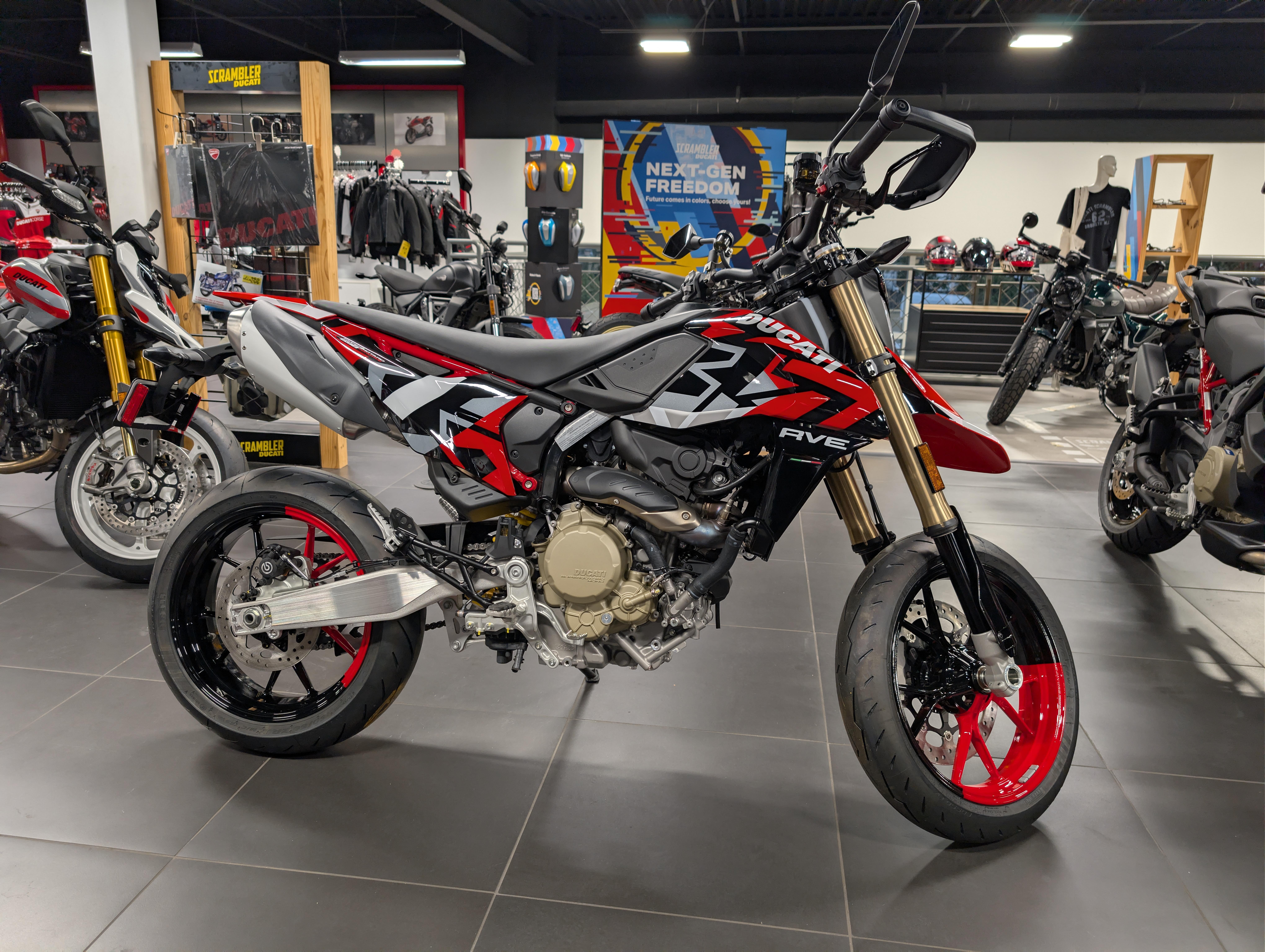 2027 Ducati HYPERMOTARD 698 RVE 698 MONO RVE in Metuchen, NJ