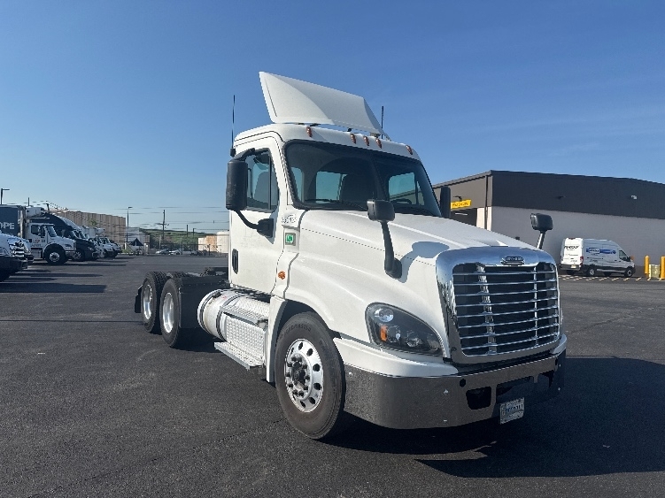 2020 FREIGHTLINER CASCADIA 125 in Linden, NJ