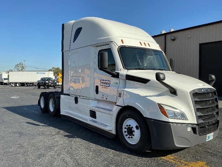 2022 FREIGHTLINER CASCADIA 126 in Swedesboro, NJ