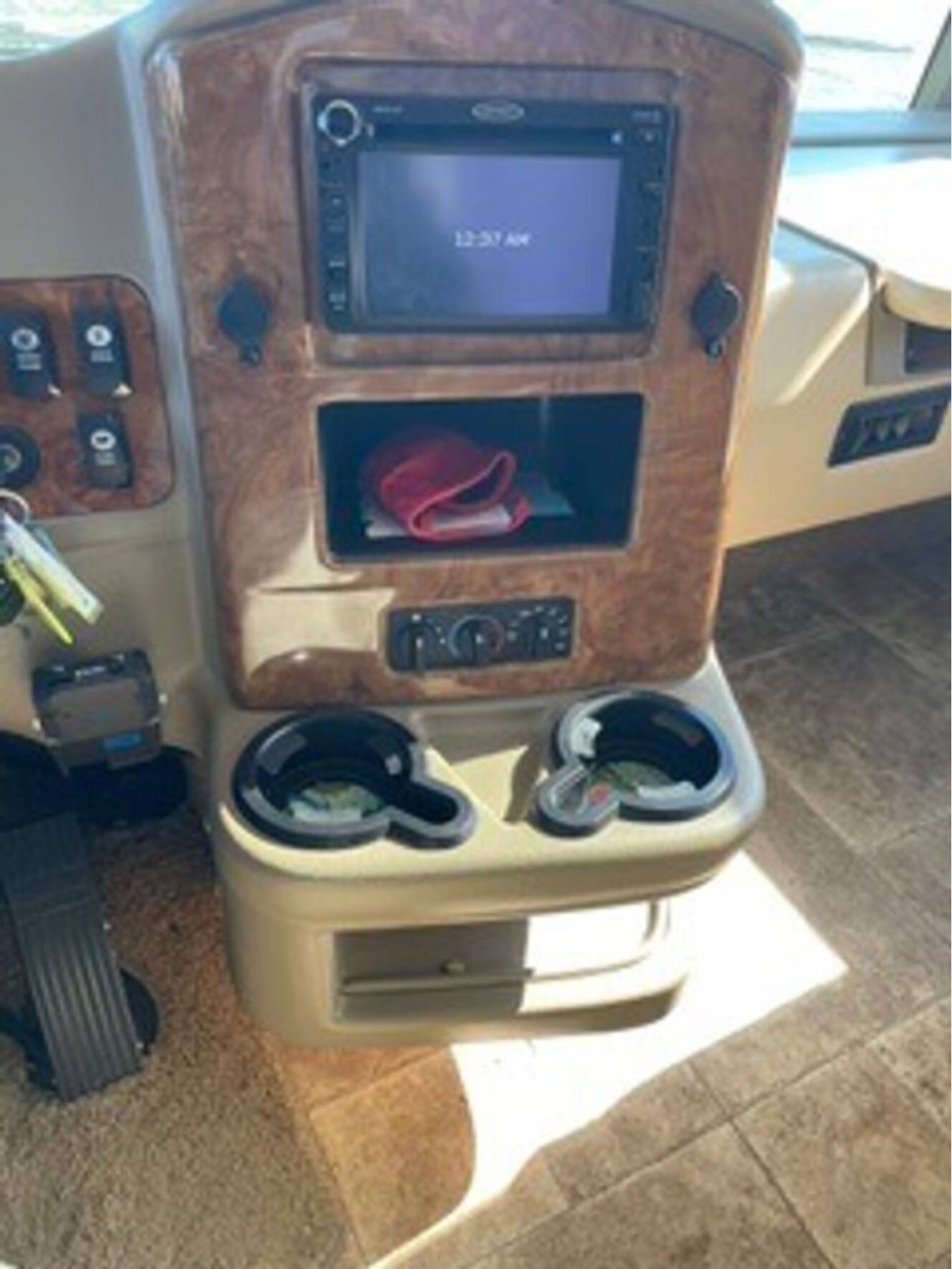 A photo of this 2014 Thor Motor Coach Palazzo 33.2