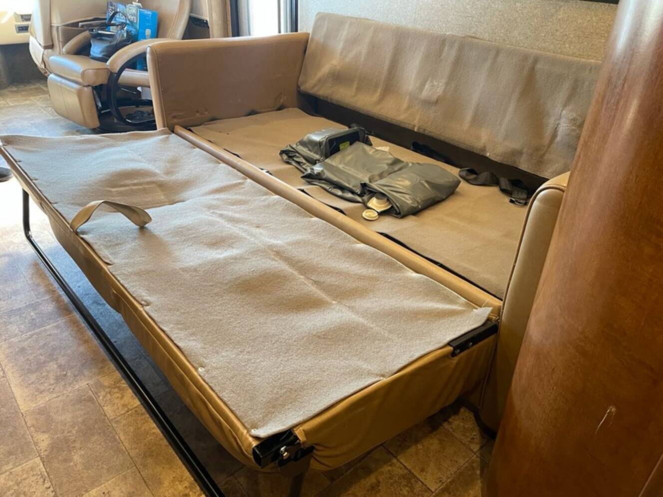 A photo of this 2014 Thor Motor Coach Palazzo 33.2