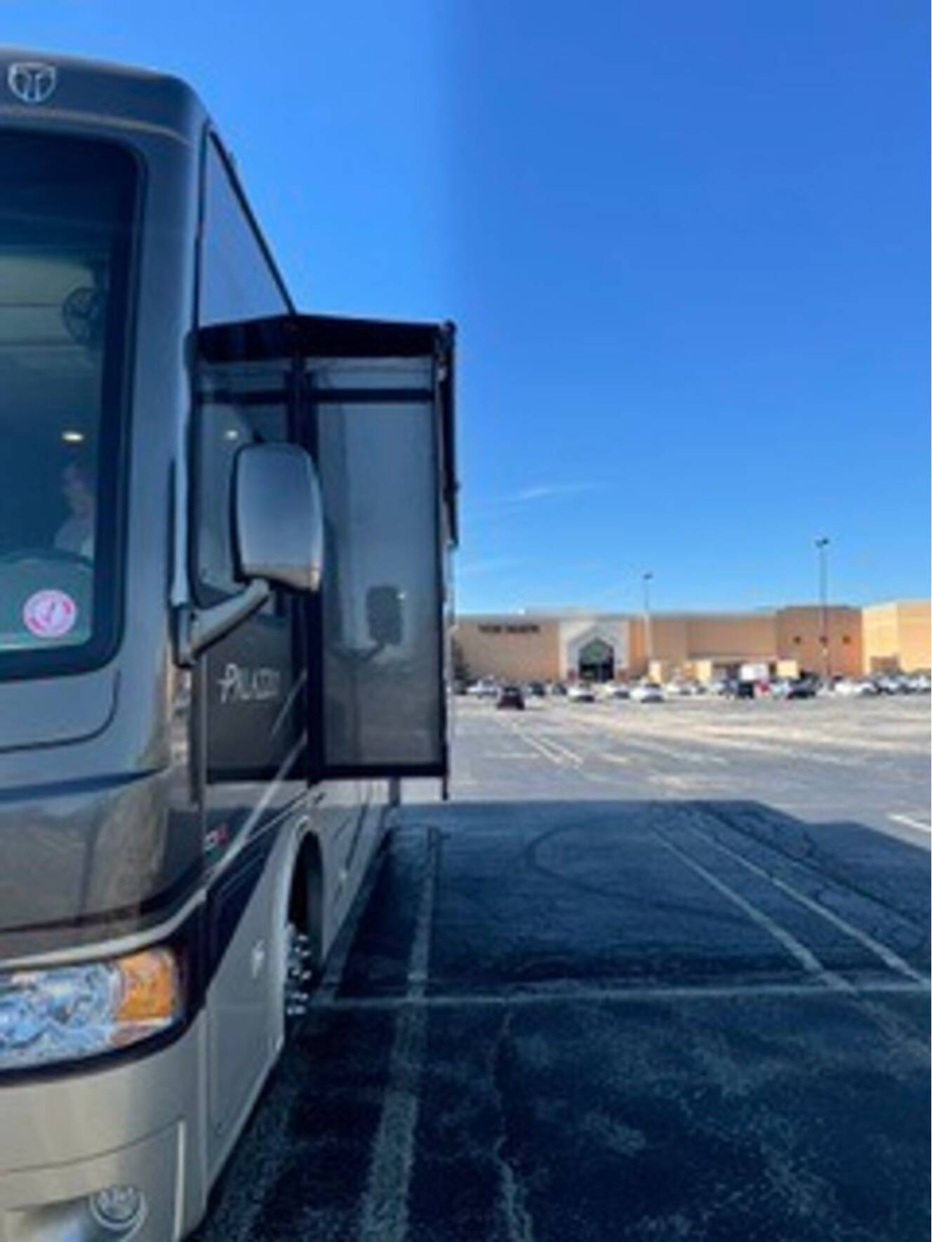 A photo of this 2014 Thor Motor Coach Palazzo 33.2