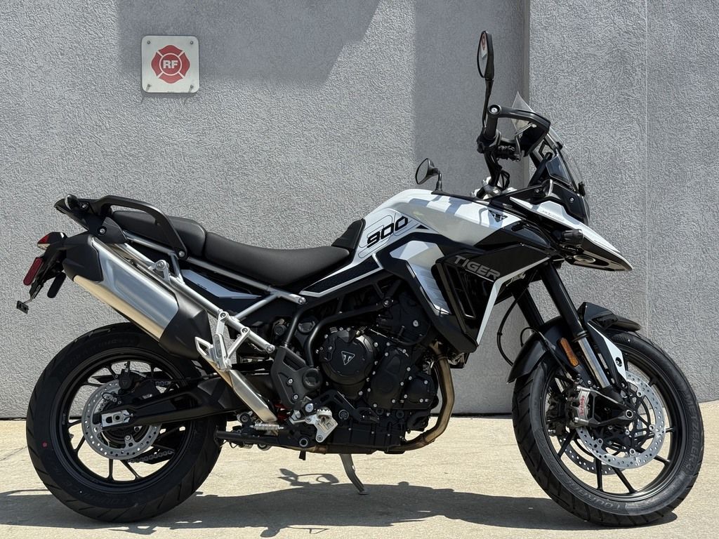 2025 Triumph Tiger 900 GT Pro Snowdonia White / Sapphire Black GT PRO in Cocoa, FL