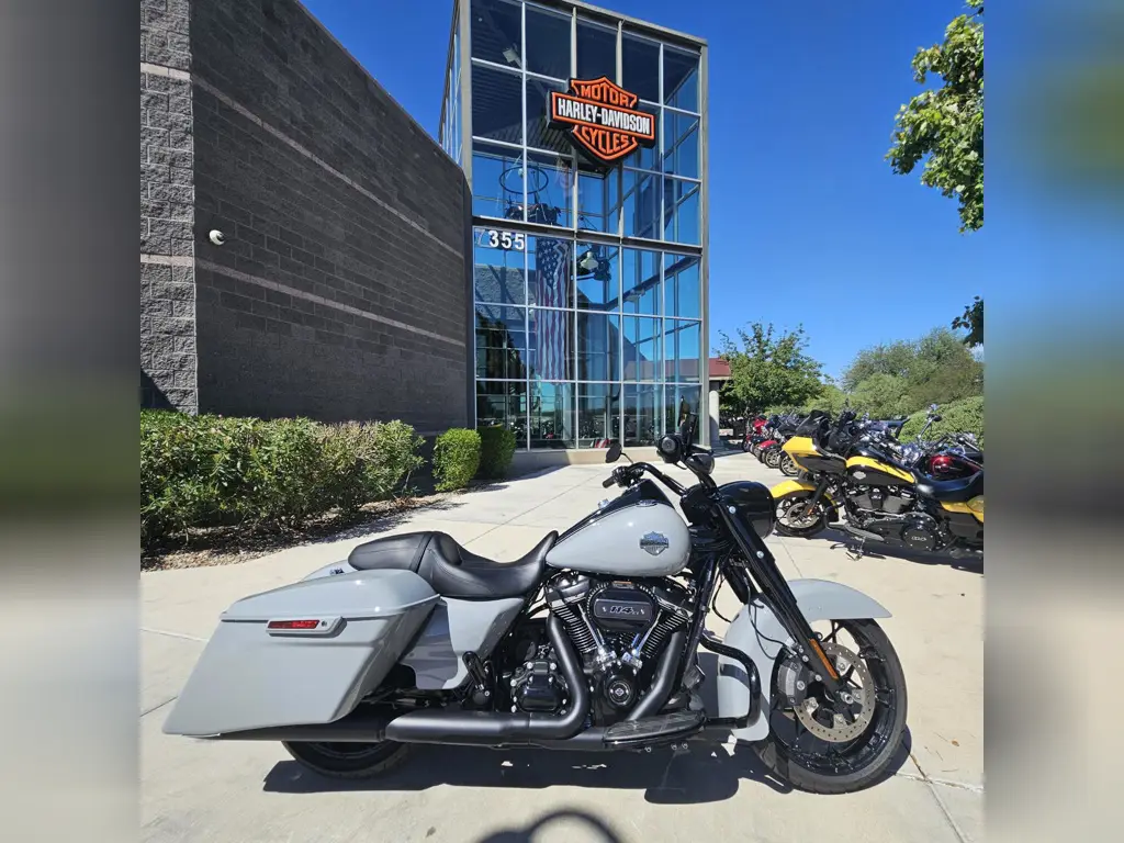 2025 Harley-Davidson Road King Special