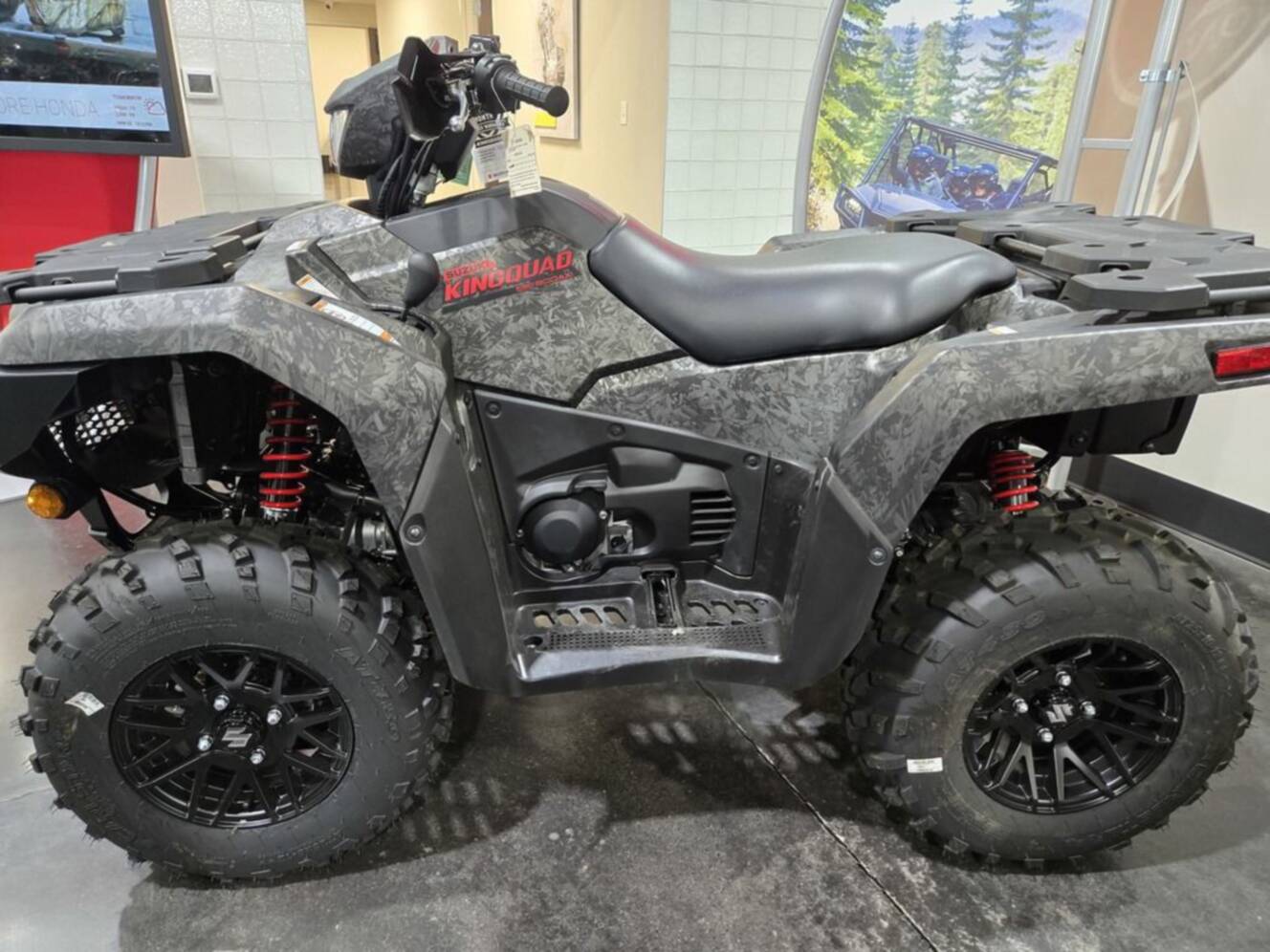 A photo of this 2025 Suzuki Kingquad 500Axi Power Steering SE Plus
