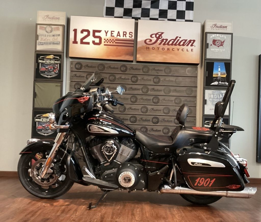 2024 Indian Chieftain Black Metallic in Huntsville, AL