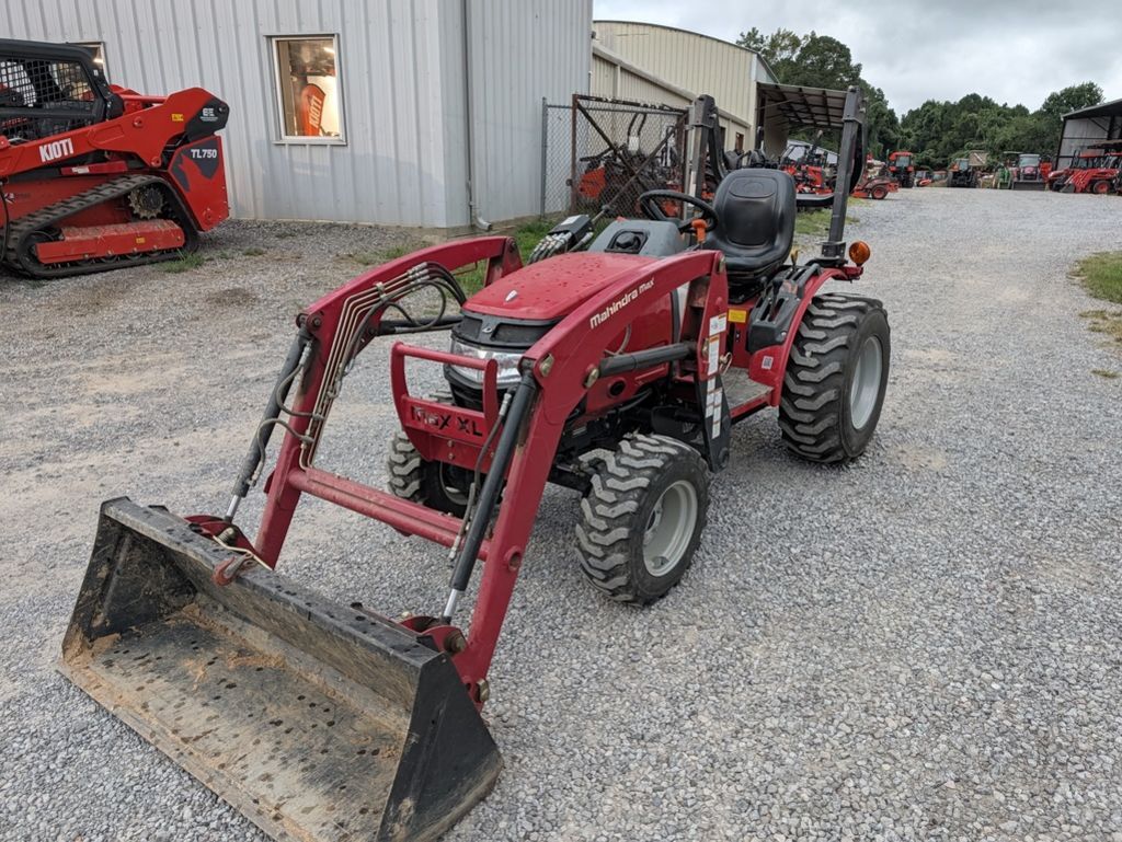 2016 Mahindra Max 26XL 4WD Shuttle in Sumiton, AL