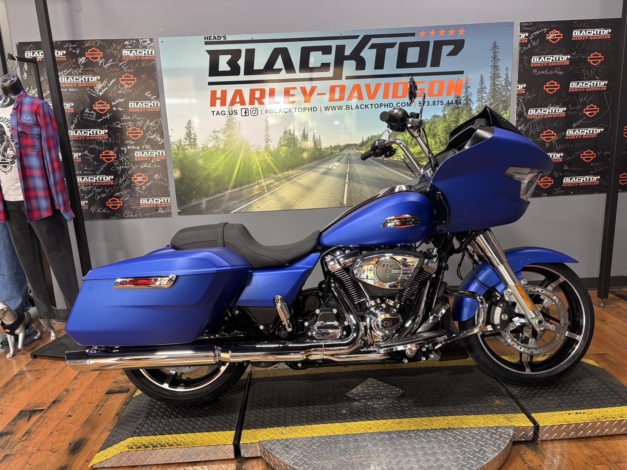 2026 Harley-Davidson Road Glide in Columbia, MO