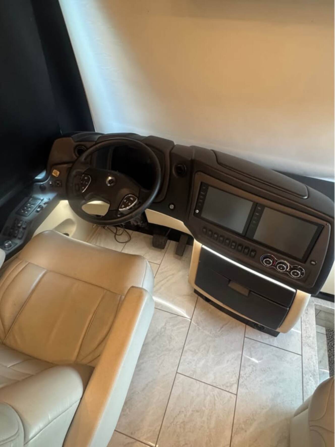 A photo of this 2022 Tiffin Motorhomes Allegro Bus 40 IP