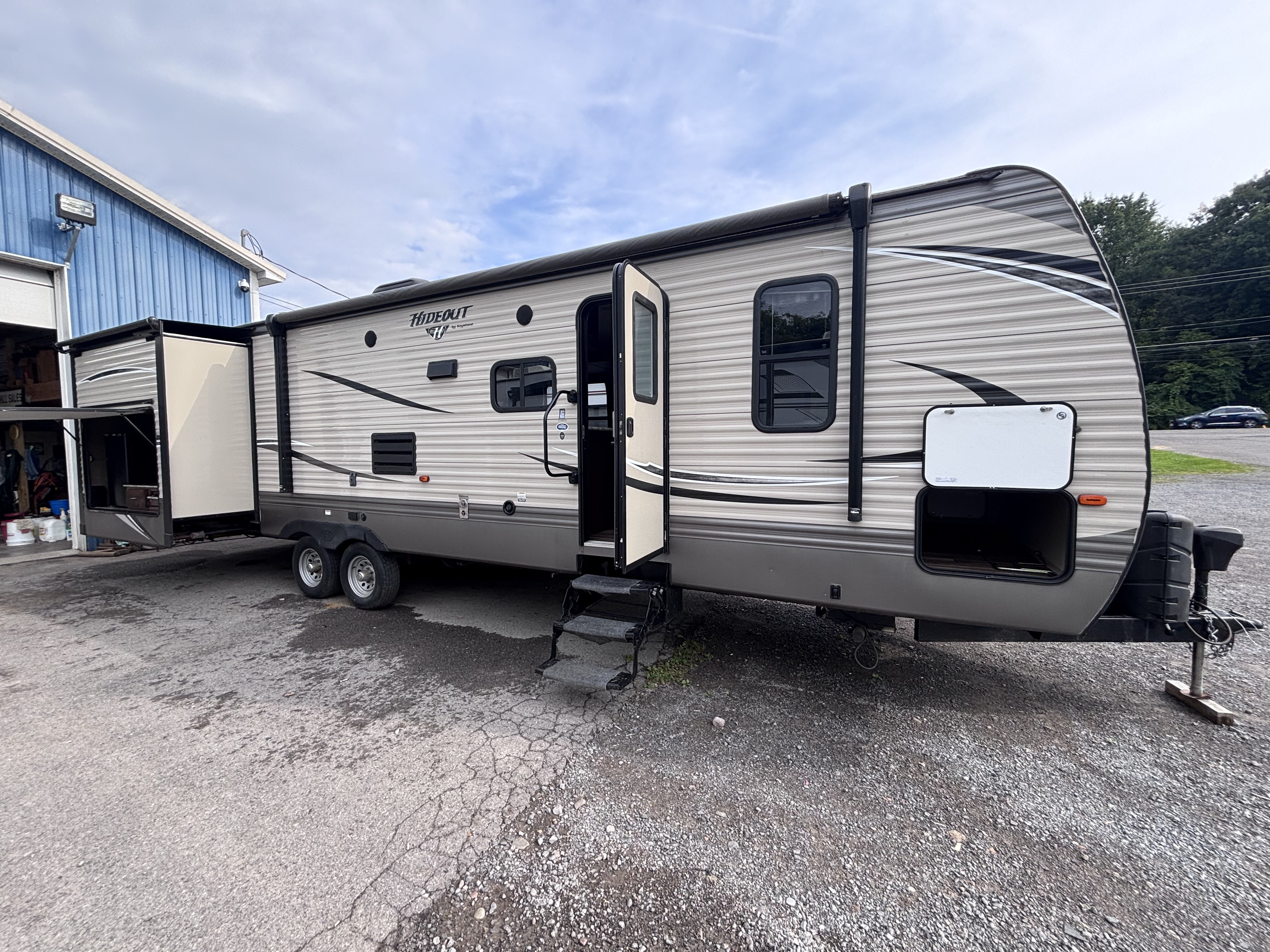 2017 Keystone Hideout 31RBTS RV