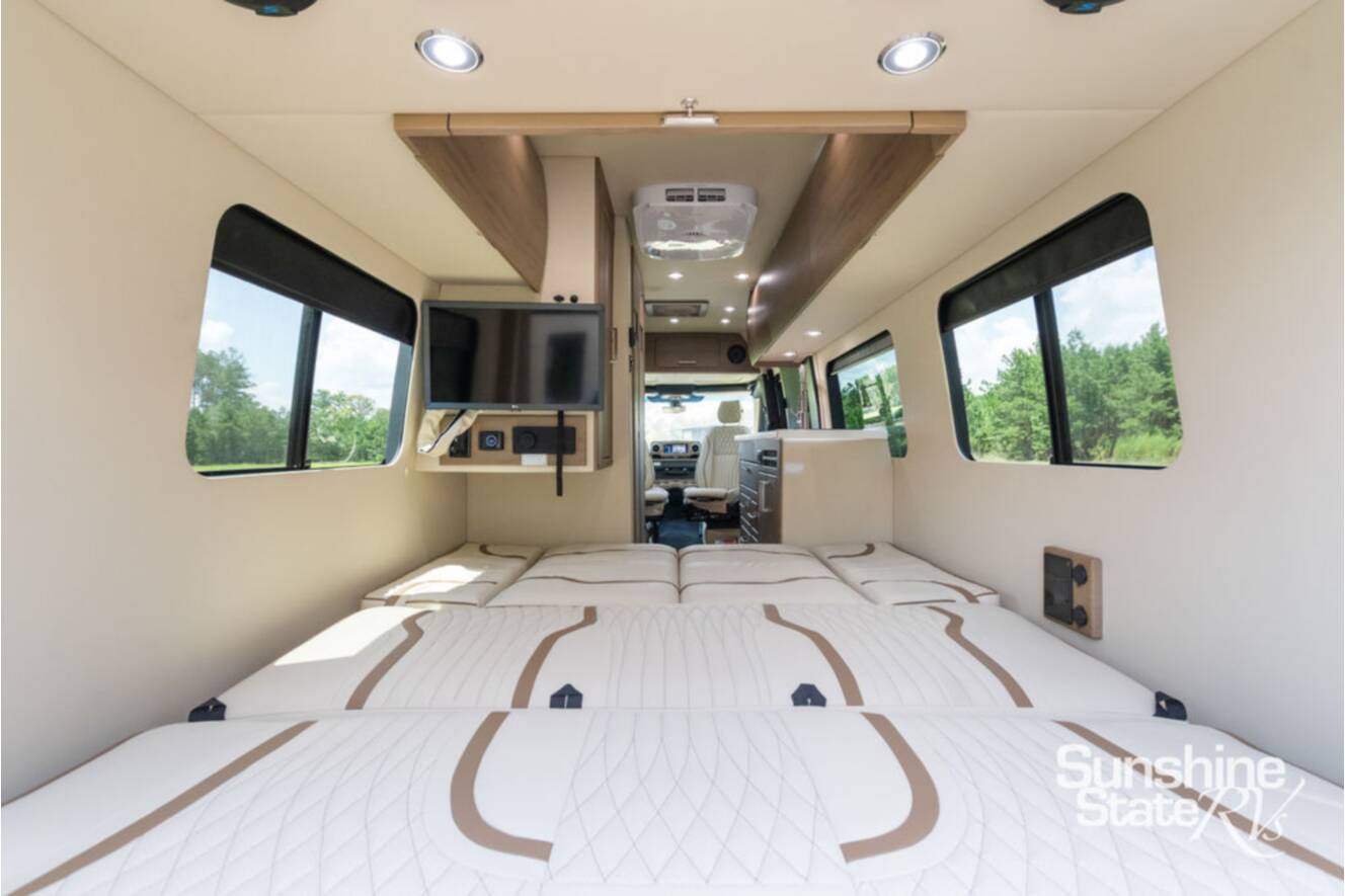 A photo of this 2027 Midwest PATRIOT MD2 170EXT AWD