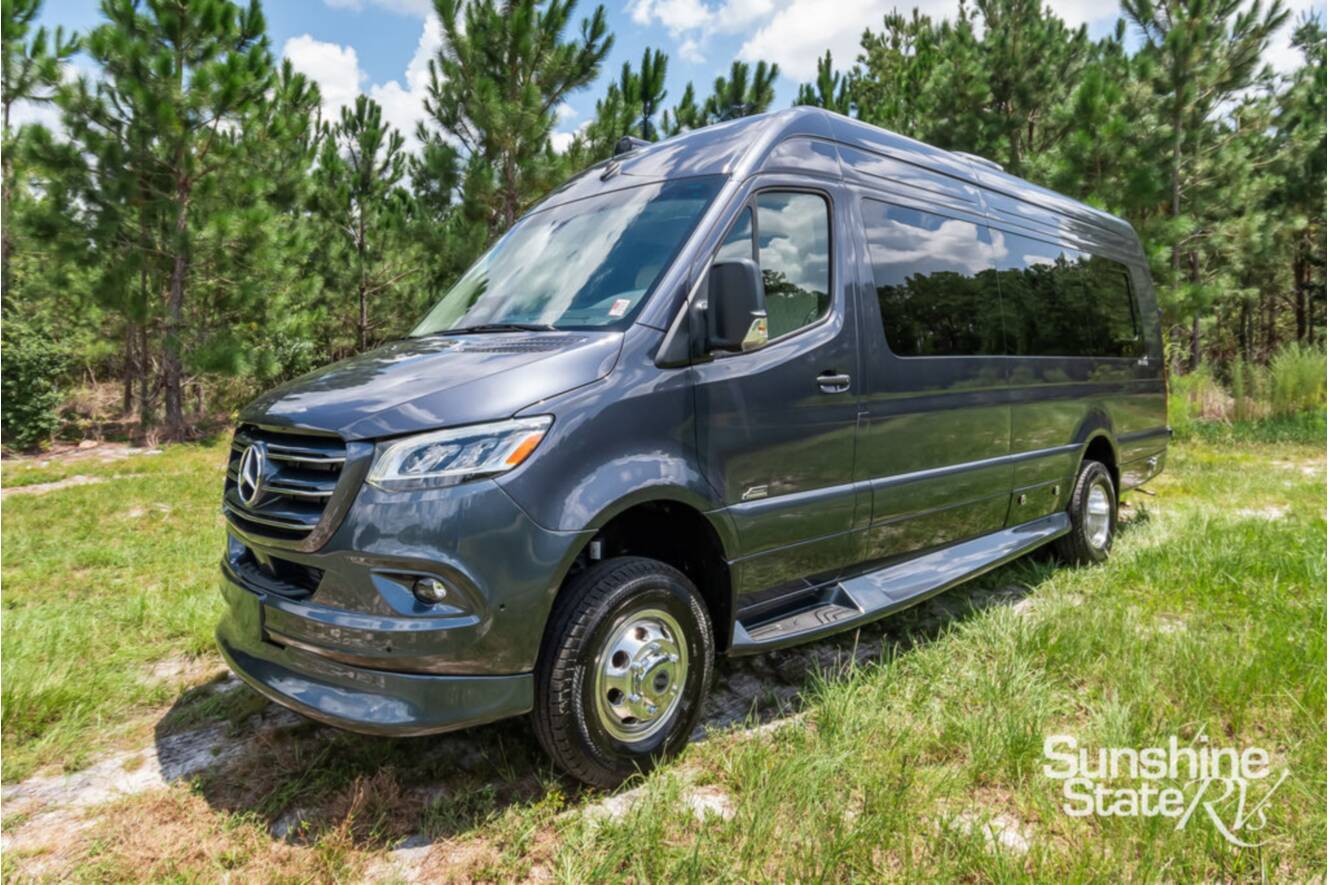 A photo of this 2027 Midwest PATRIOT MD2 170EXT AWD
