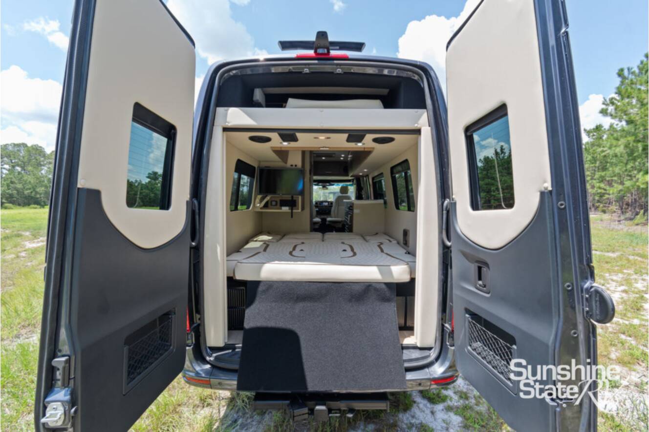 A photo of this 2027 Midwest PATRIOT MD2 170EXT AWD