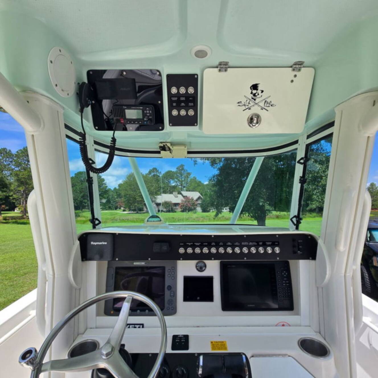 A photo of this 2006 Everglades 260cc