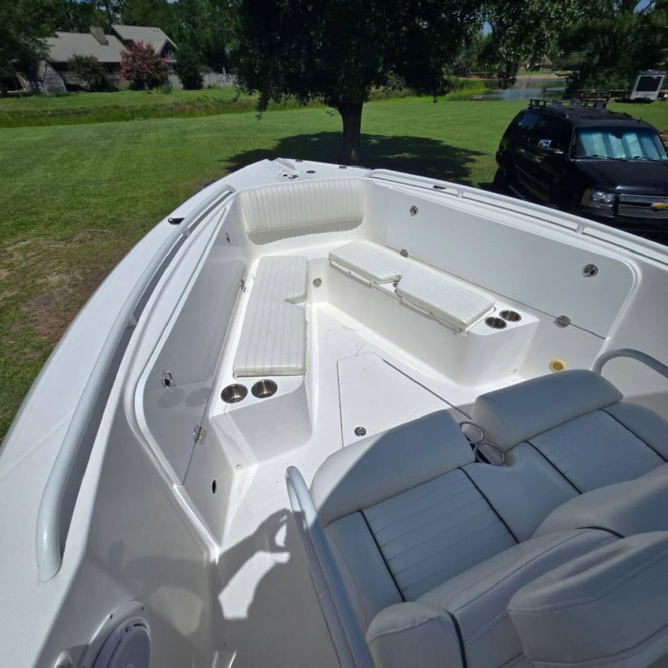 A photo of this 2006 Everglades 260cc