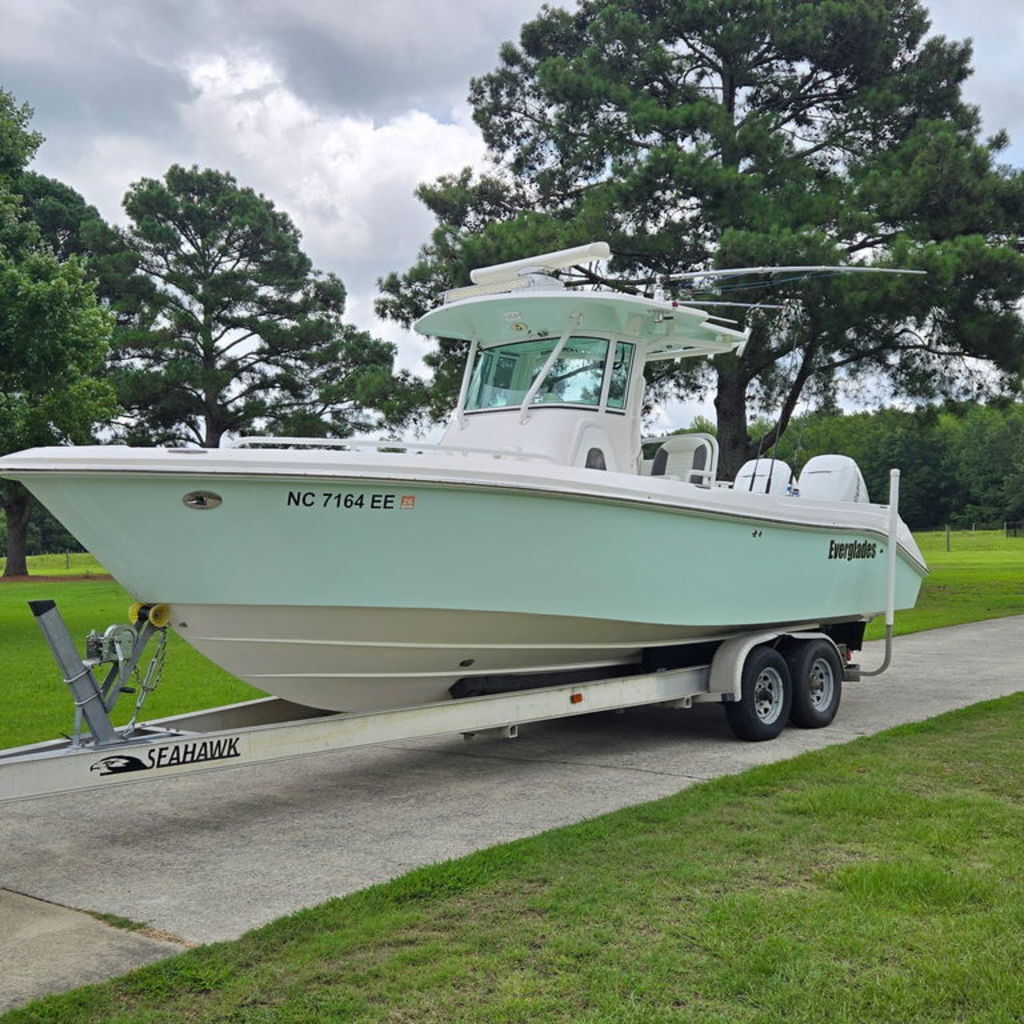 2006 Everglades 260cc in morehead city NC