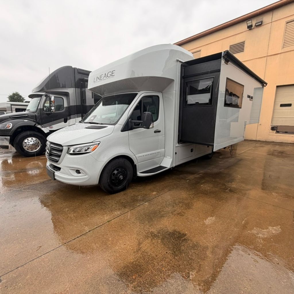 2026 Grand Design Lineage Series M 25FW in southaven MS