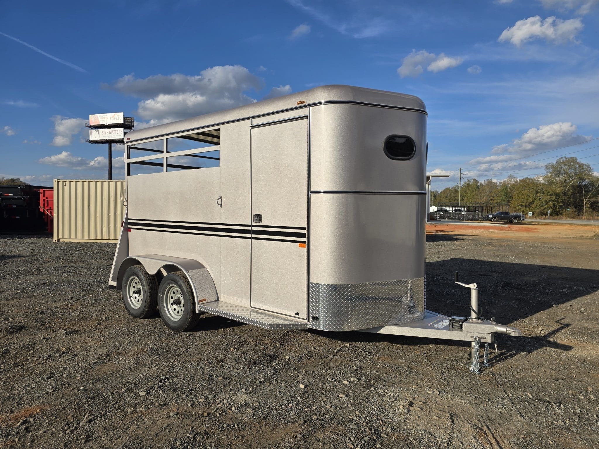 2026 Bee Trailers 2 Horse Bumper Pull Durango Model in Byron, GA