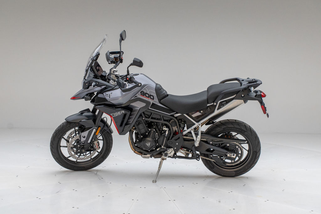 2025 Triumph Tiger 900 GT Pro Graphite / Sapphire Black 900 GT PRO in Zionsville, IN
