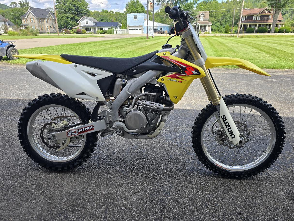 2010 Suzuki RM-Z450 450 in Bradford, PA