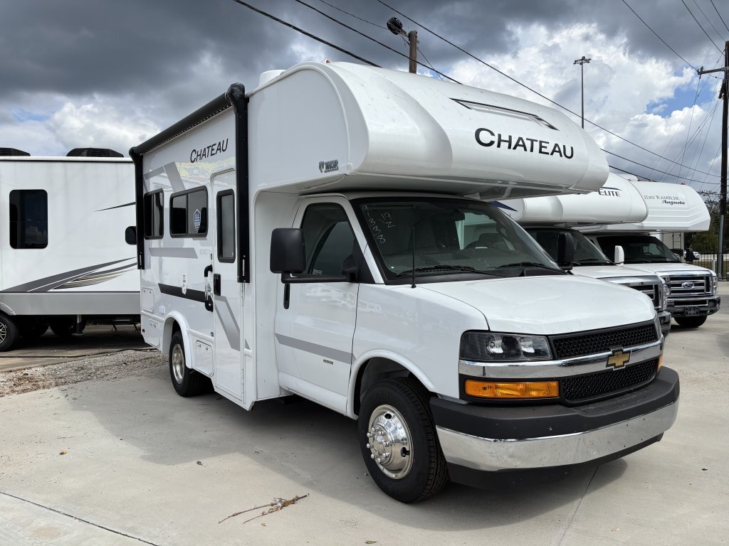 2026 Thor Motor Coach Chateau 19Z in spring TX