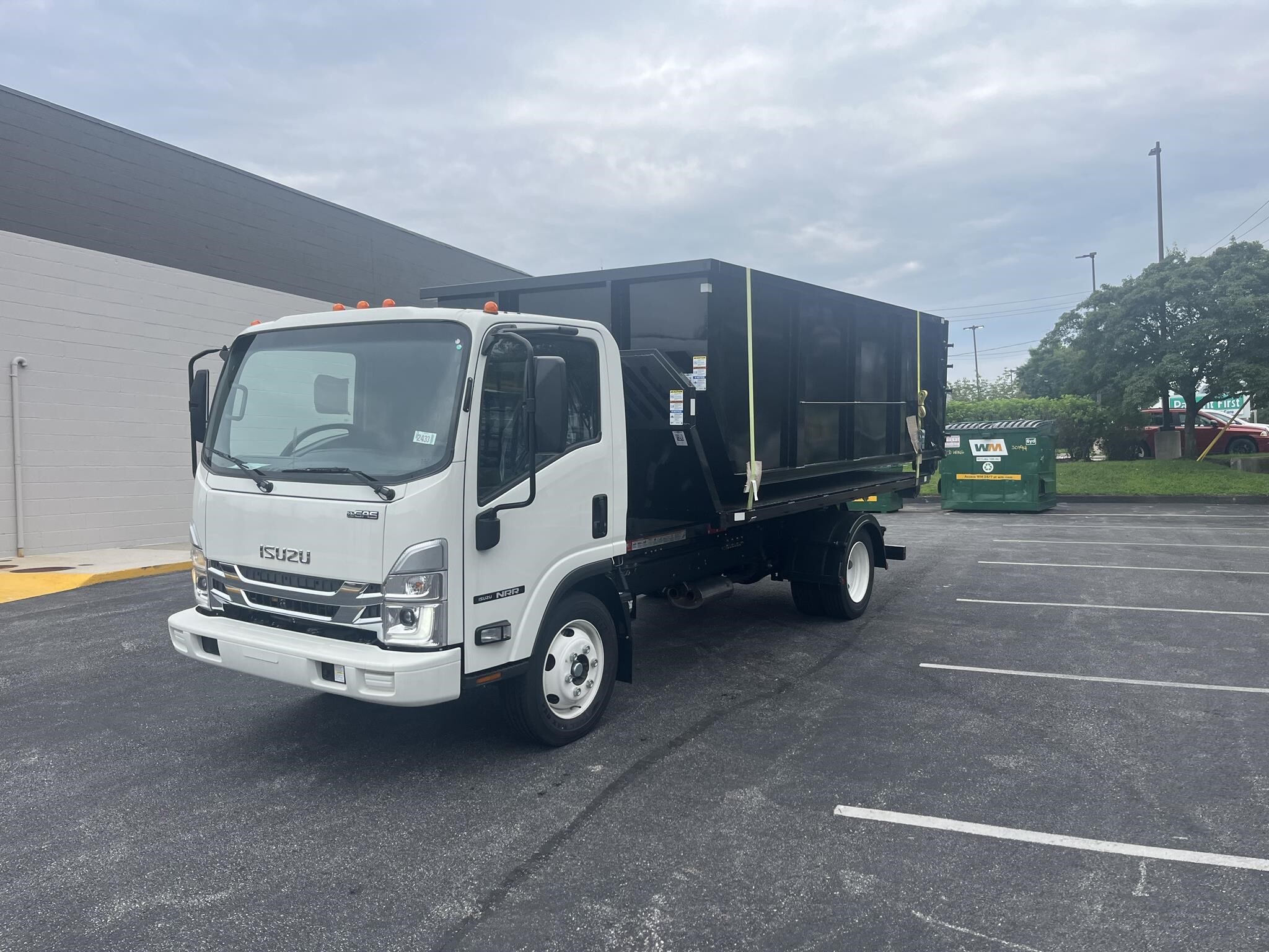 2025 ISUZU NRR in Glen Burnie, MD