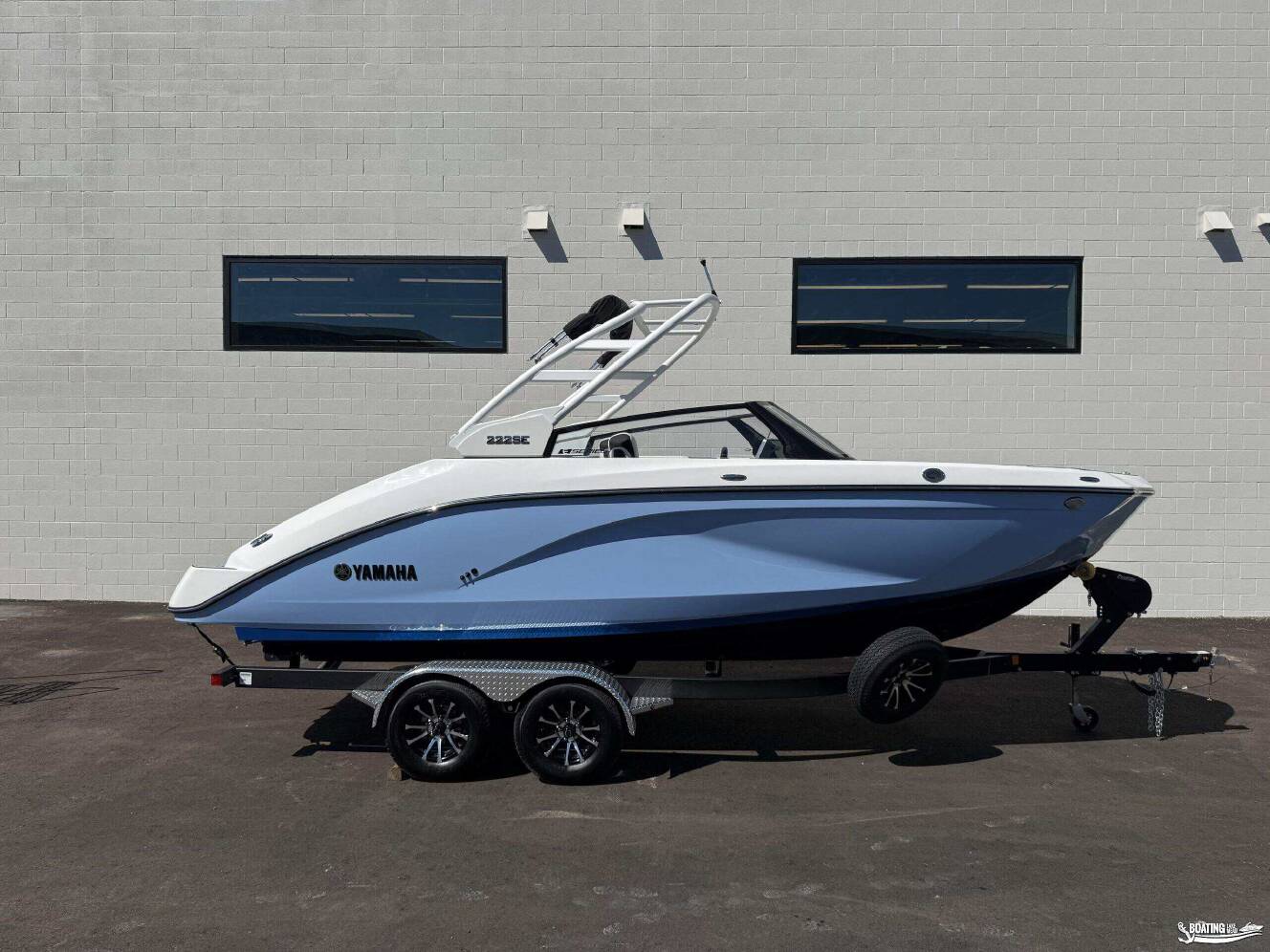 A photo of this 2027 Yamaha Boats 222SE