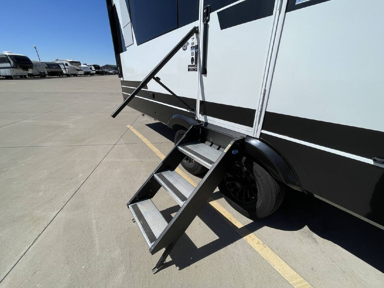 A photo of this 2025 Brinkley Rv MODEL I 275