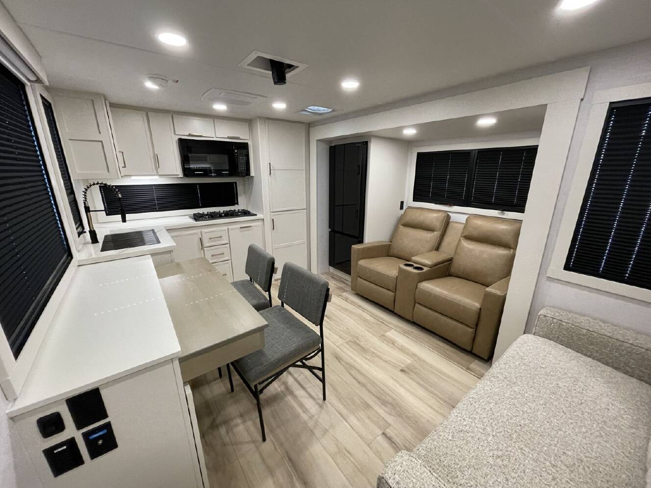 A photo of this 2025 Brinkley Rv MODEL I 275