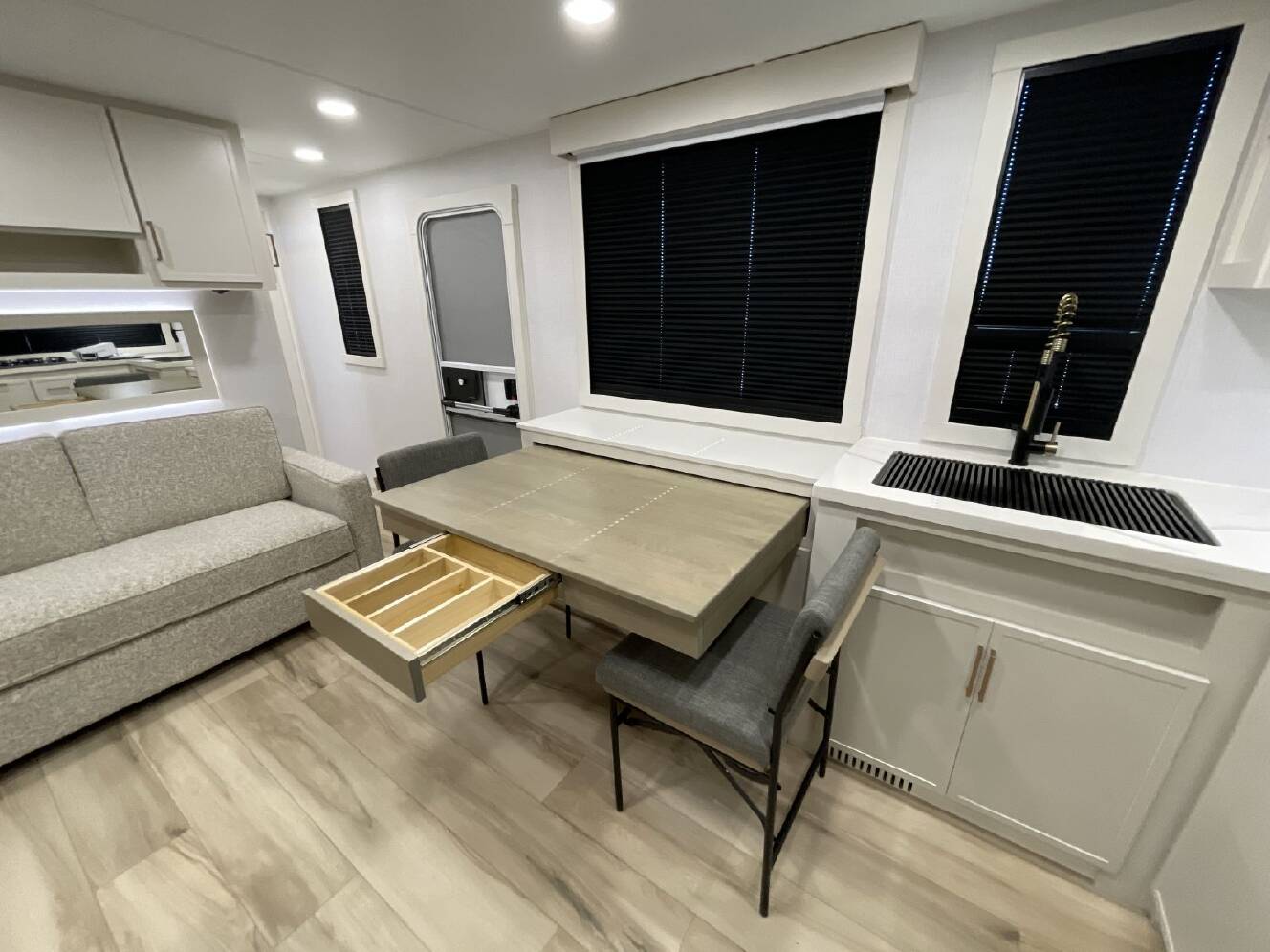 A photo of this 2025 Brinkley Rv MODEL I 275