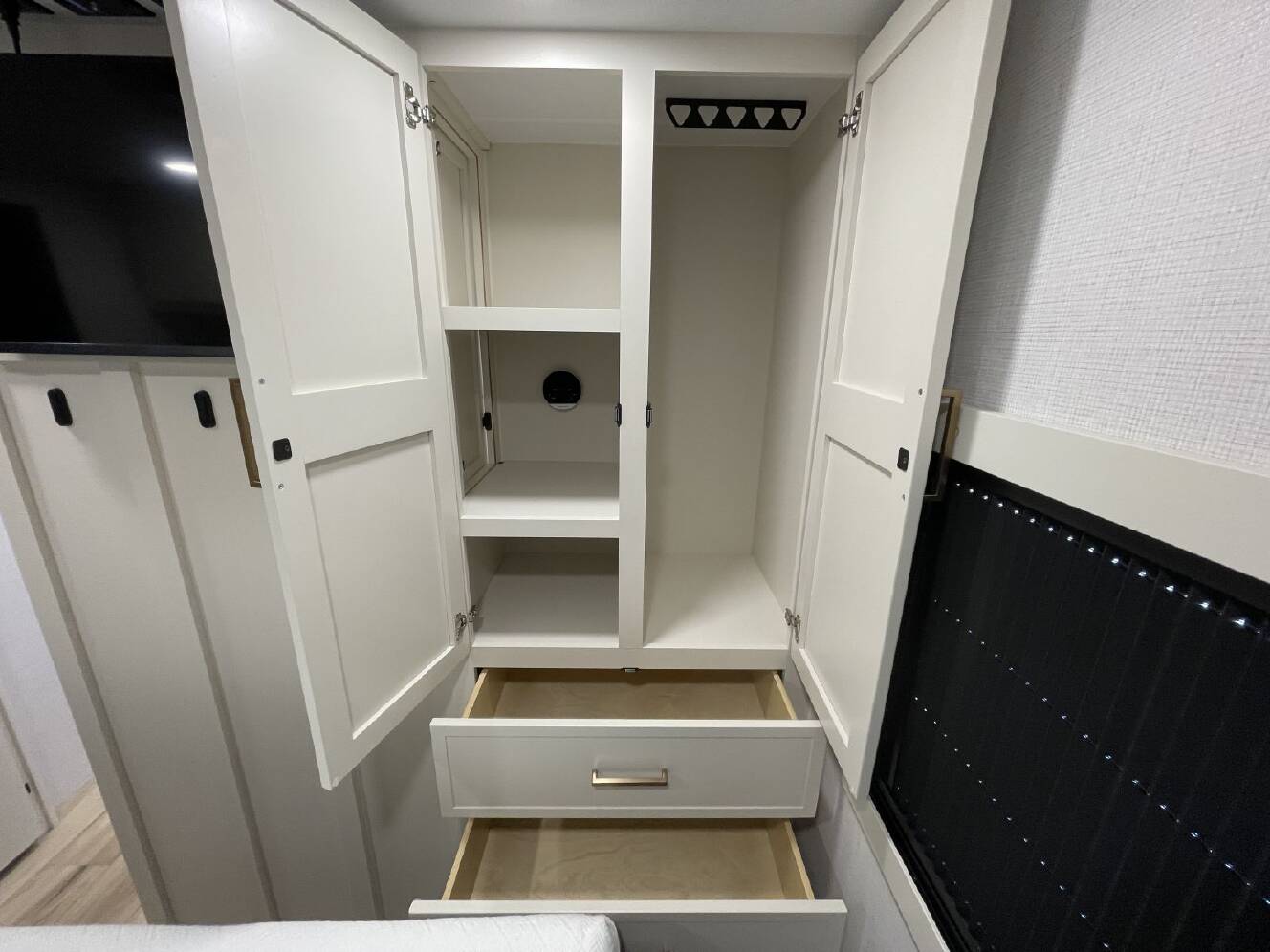 A photo of this 2025 Brinkley Rv MODEL I 275
