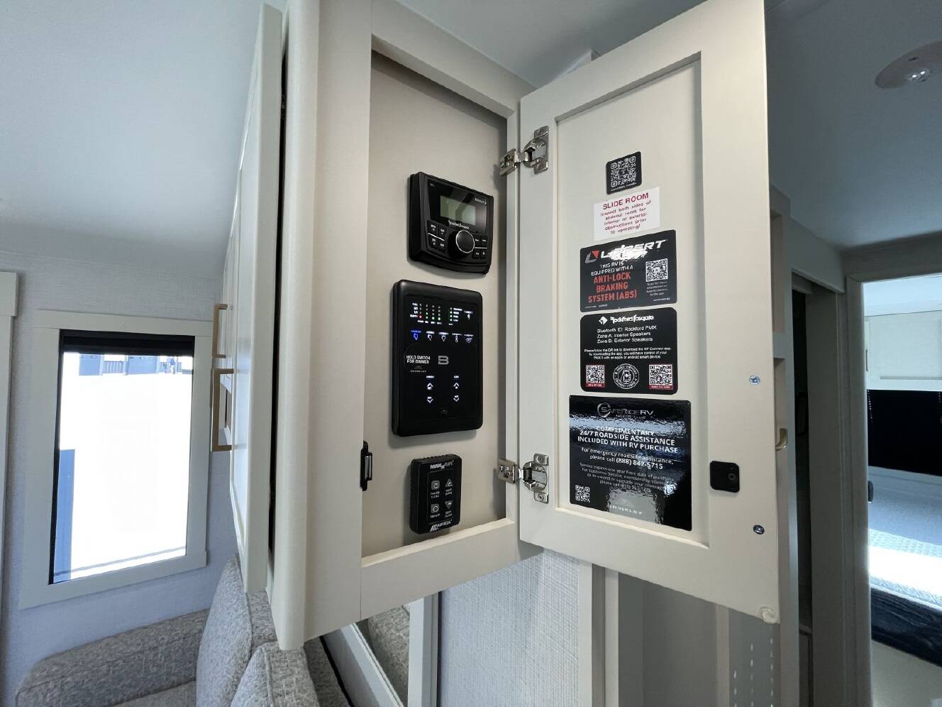 A photo of this 2025 Brinkley Rv MODEL I 275