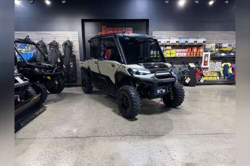 2026 Can-Am Defender MAX Limited HD11 Desert Tan & Carbon Black in reedsburg WI