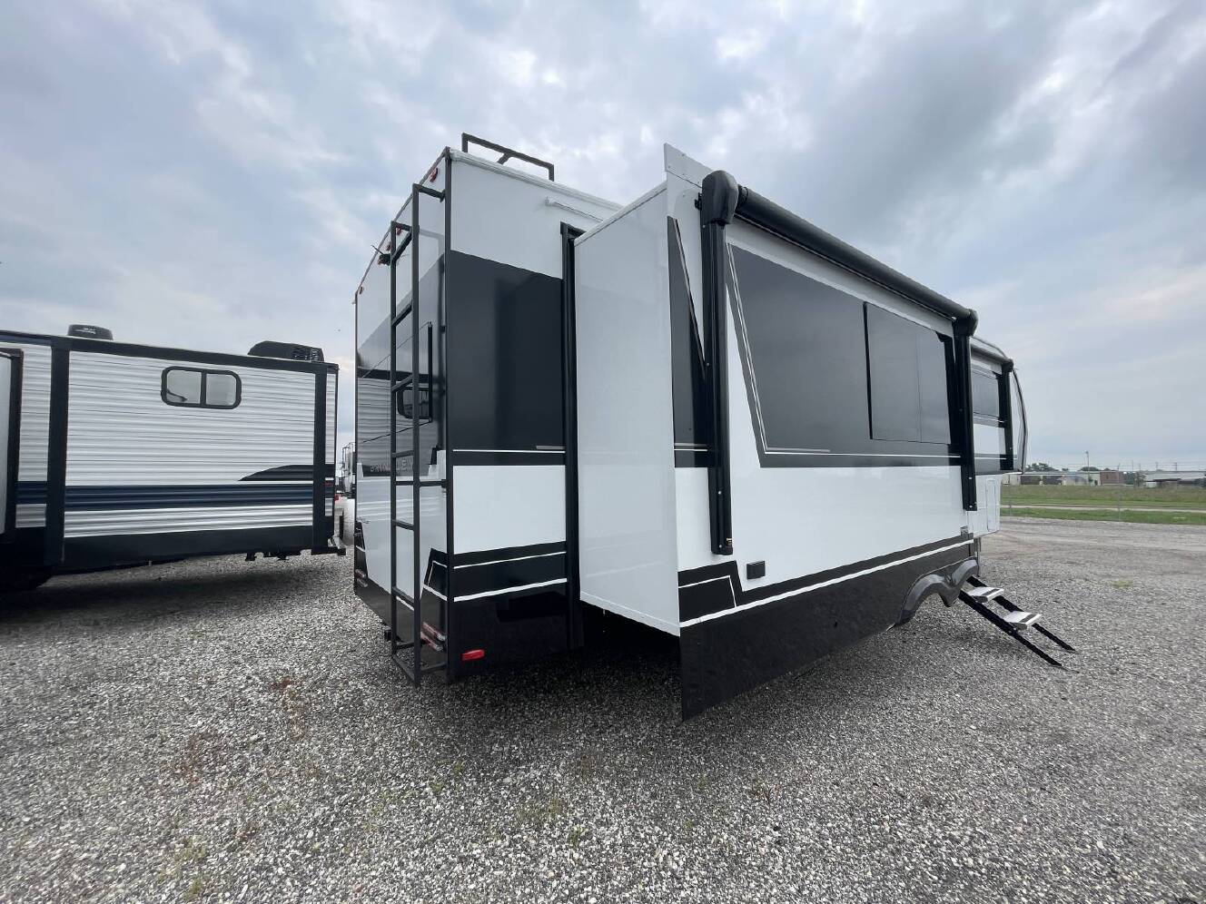 A photo of this 2027 Brinkley Rv MODEL Z 3200
