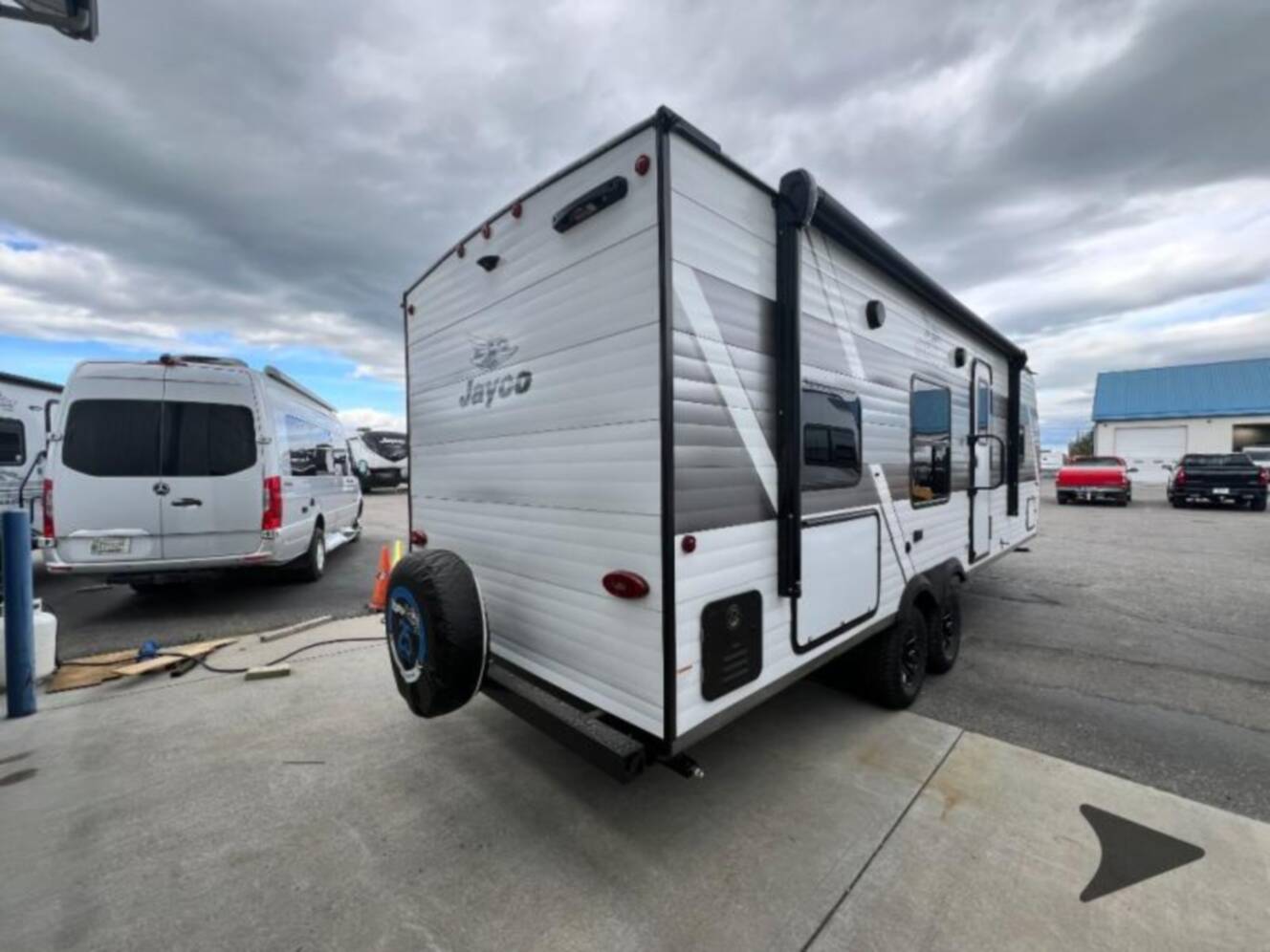 A photo of this 2027 Jayco Jay Flight SLX 260BHW BAJA