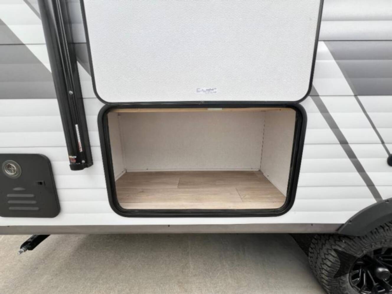 A photo of this 2027 Jayco Jay Flight SLX 260BHW BAJA