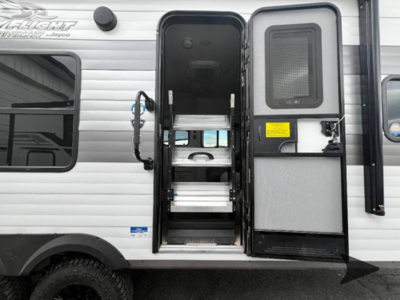 A photo of this 2027 Jayco Jay Flight SLX 260BHW BAJA