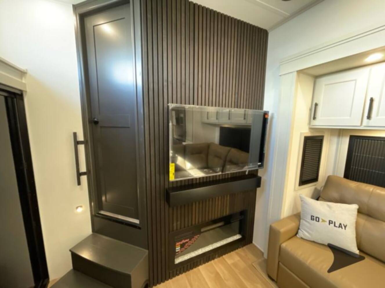 A photo of this 2026 Grand Design Solitude 414LJMJ
