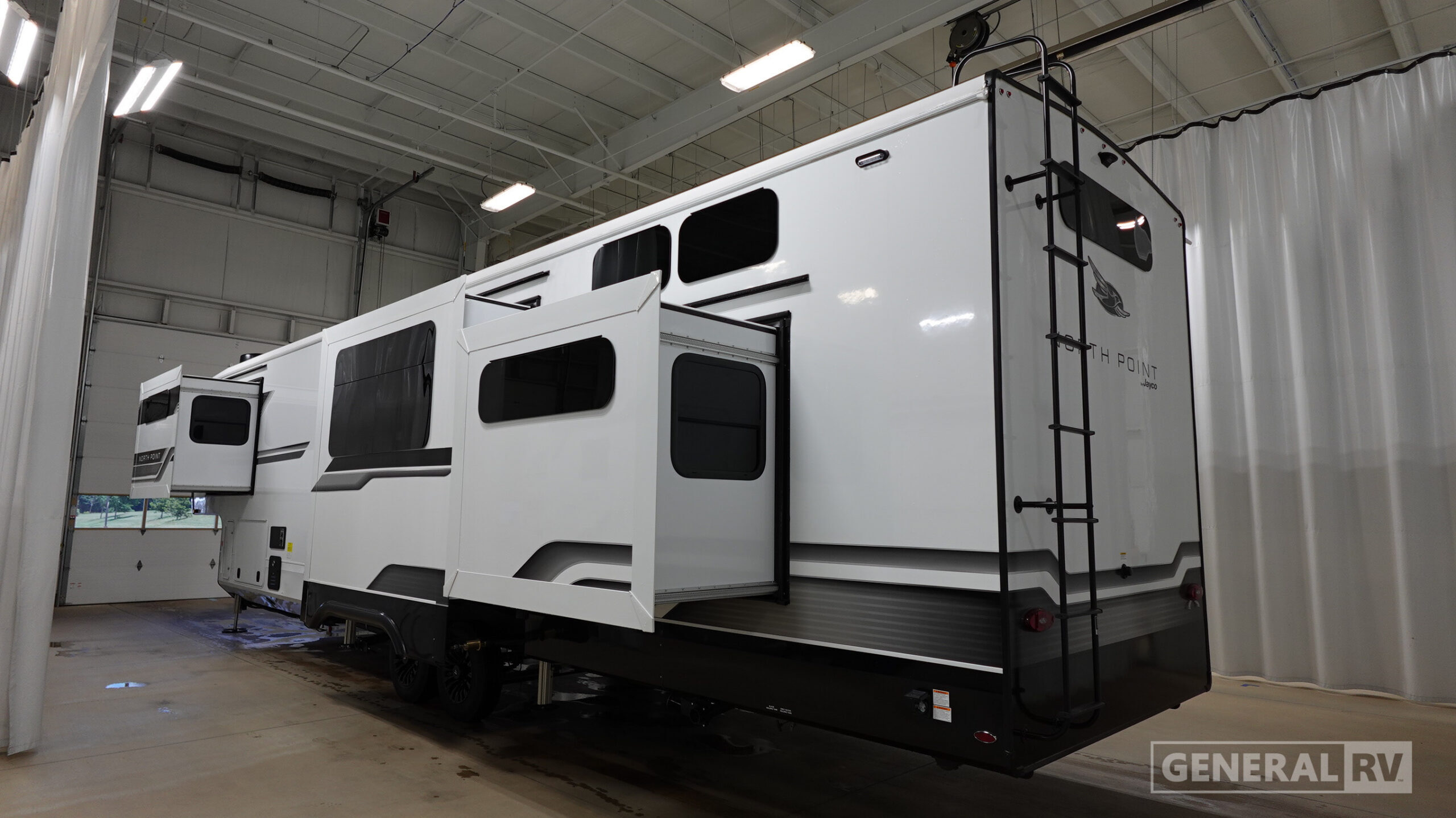 2027 Jayco NORTH POINT 395DSDB in clarkston MI