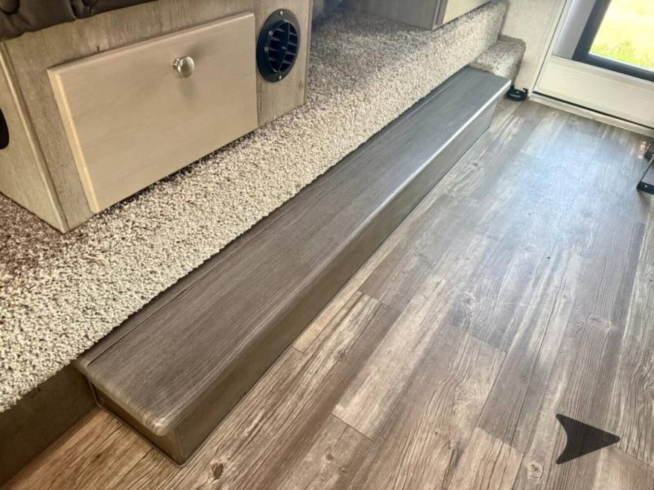 A photo of this 2027 Northwood Arctic Fox 990