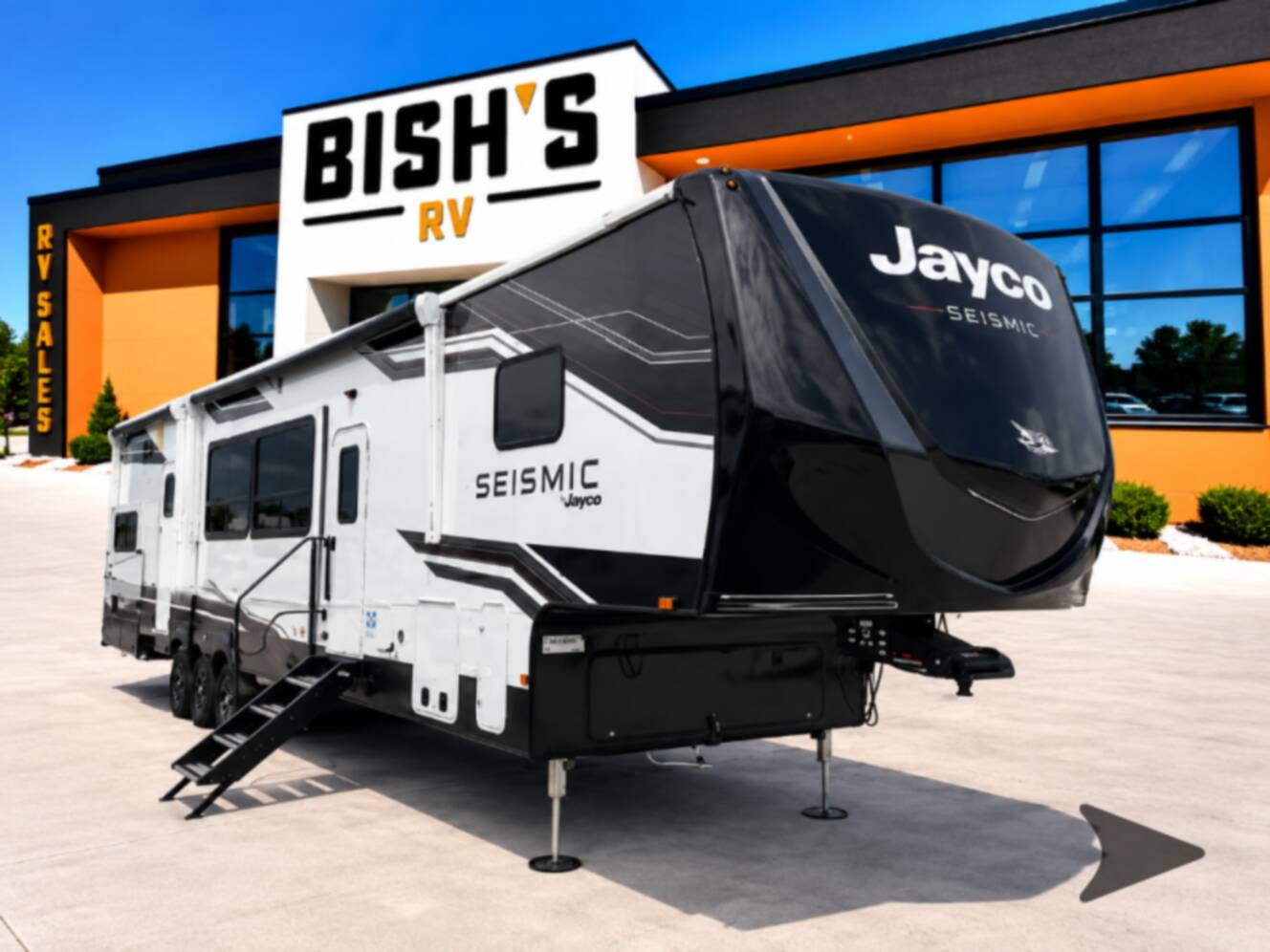 A photo of this 2026 Jayco Seismic 395