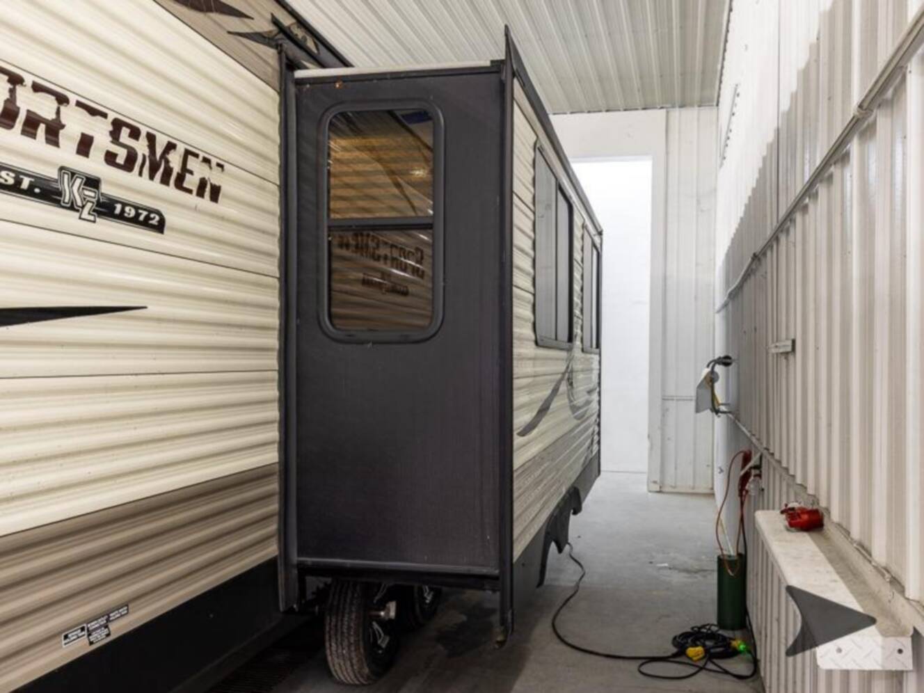 A photo of this 2018 Kz Sportsmen 281RL