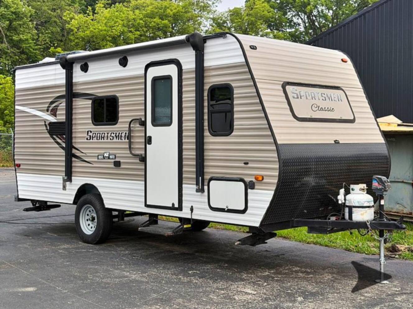 A photo of this 2018 Kz Sportsmen 180BH