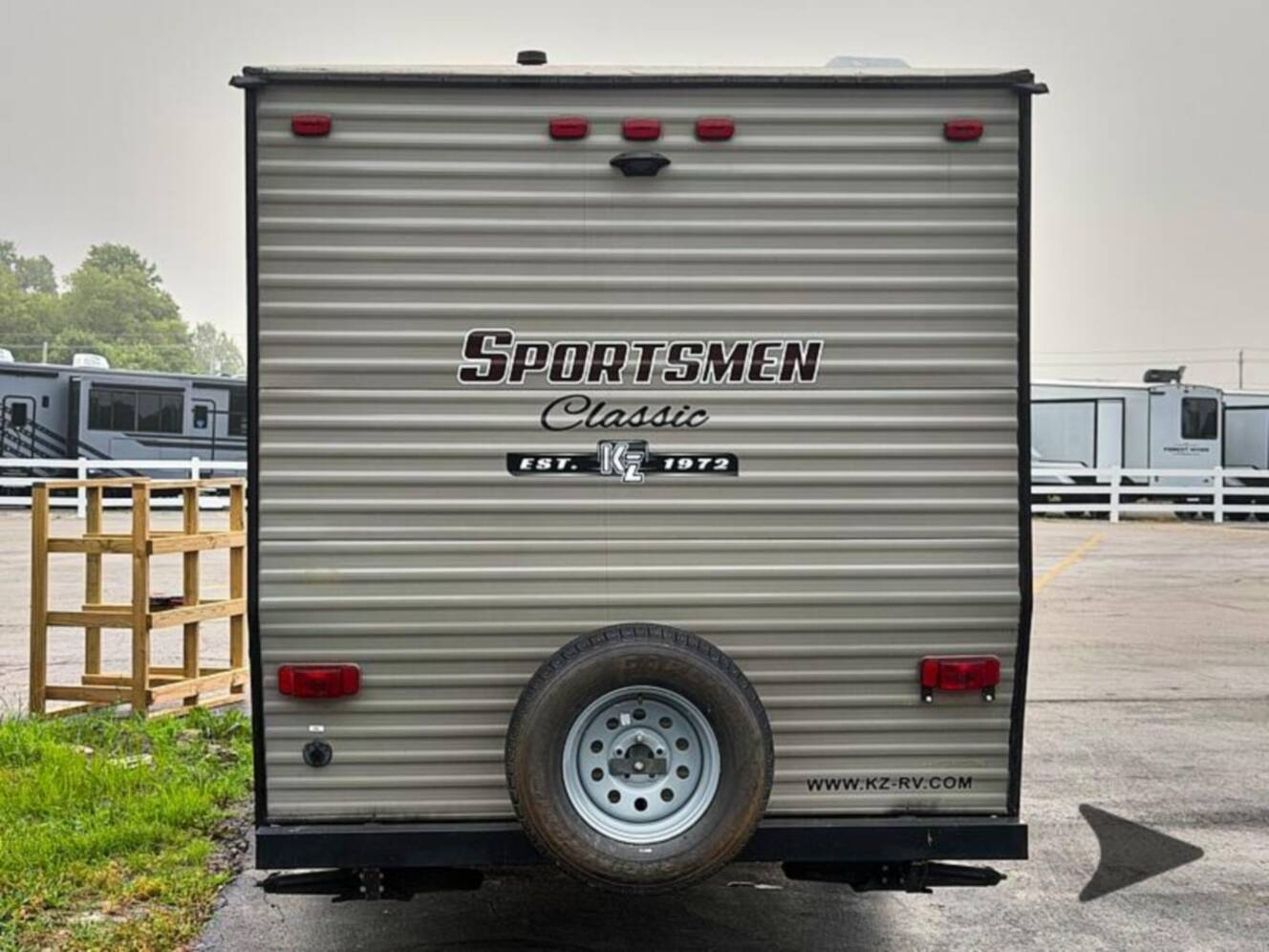 A photo of this 2018 Kz Sportsmen 180BH