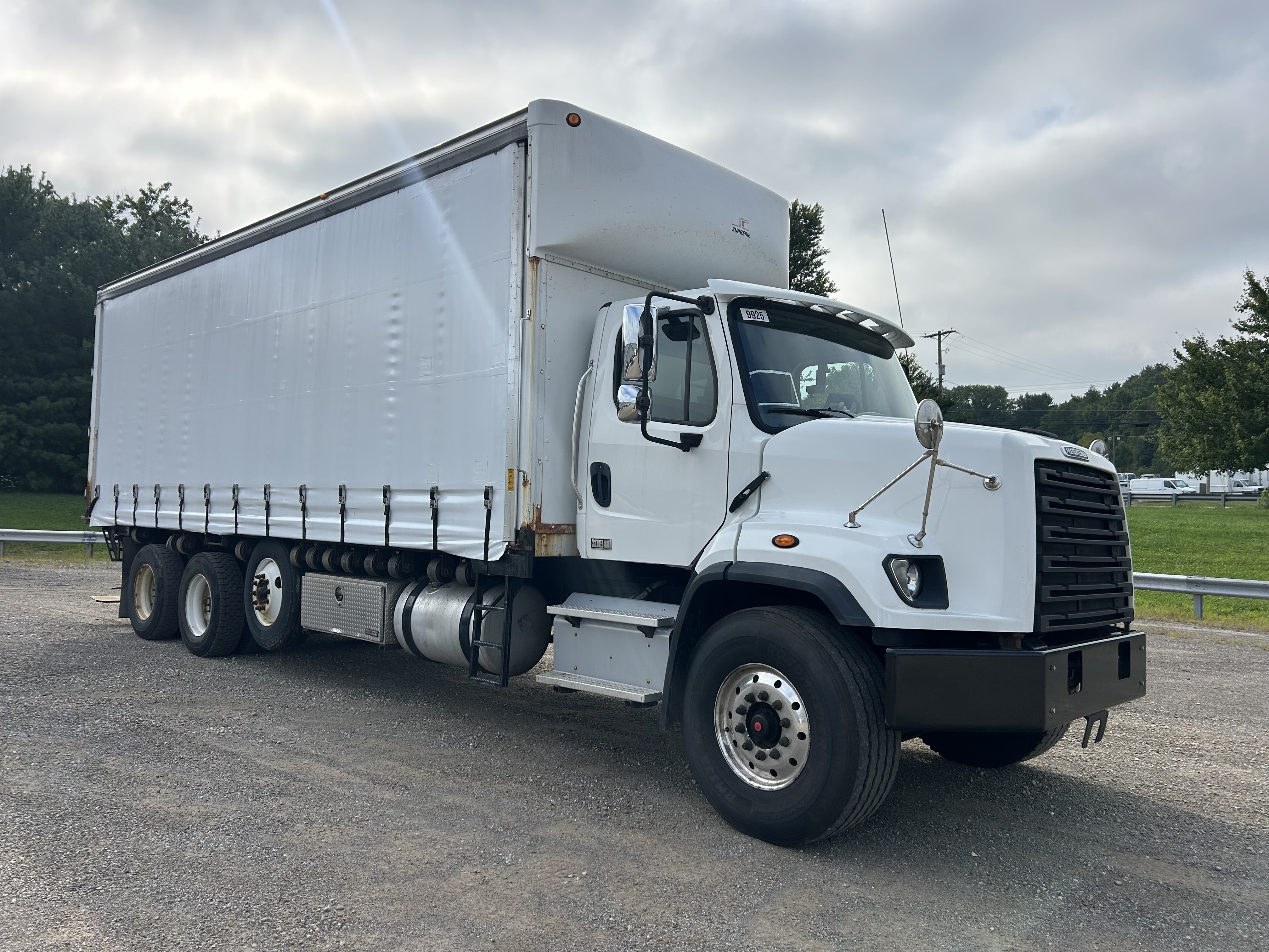 2016 FREIGHTLINER 108 SD in Mount Vernon, OH
