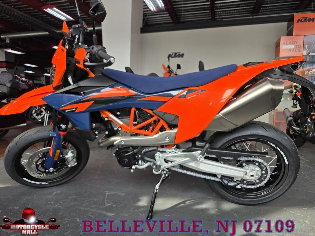 2026 KTM 690 SMC R ENDURO R in Belleville, NJ