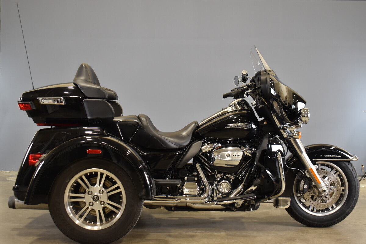 2020 Harley-Davidson Tri Glide Ultra ULTRA CLASSIC in Farmington, MI