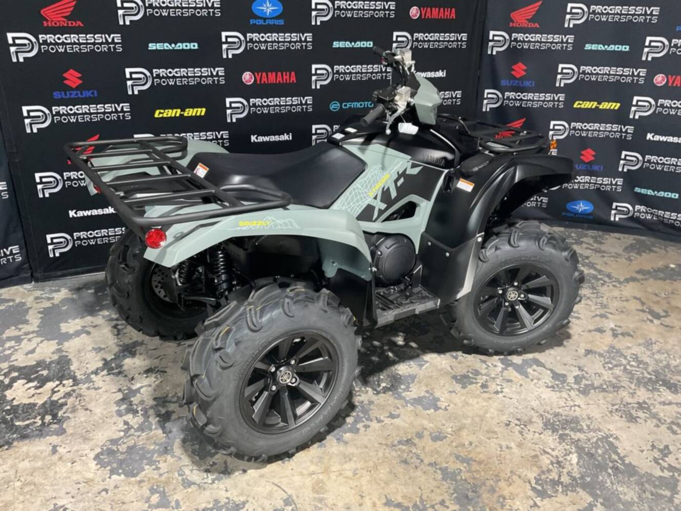 A photo of this 2026 Yamaha Grizzly EPS XT-R