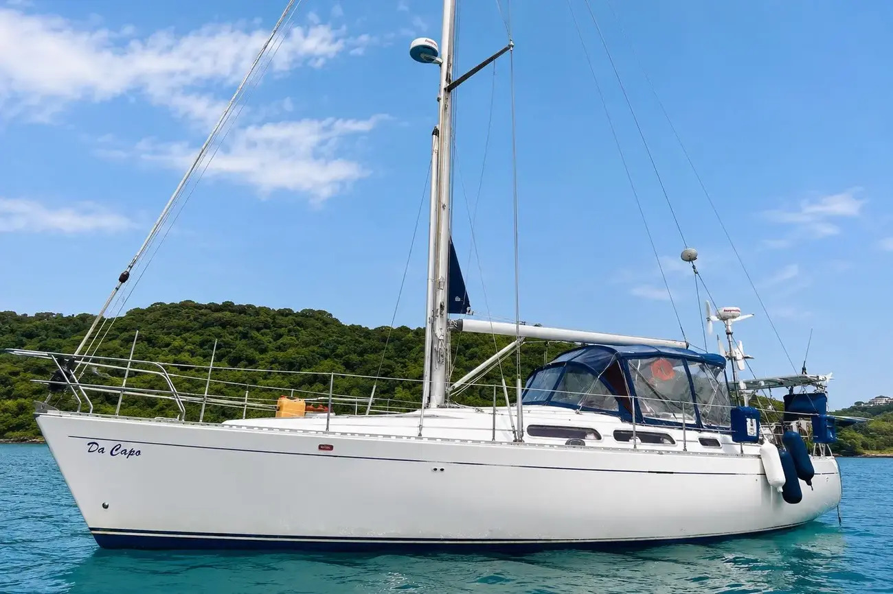 1993 Moody 44 in